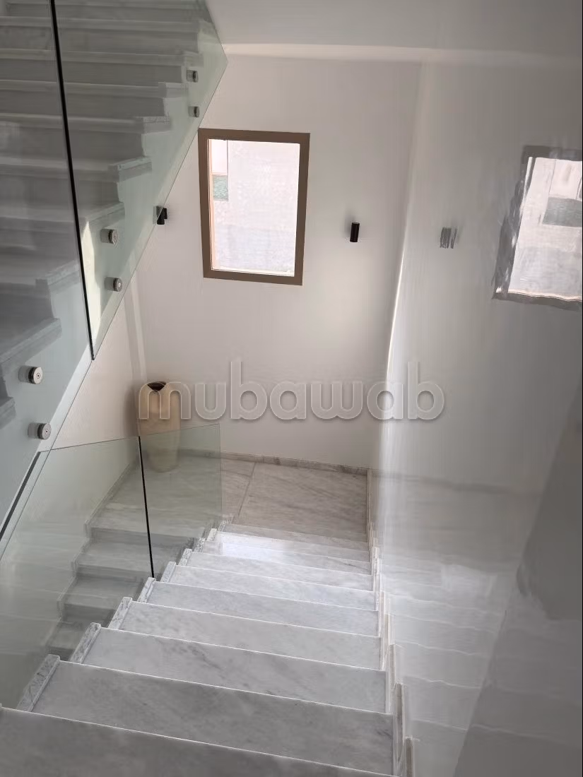 Splendida villa in vendita a Tameslohte. 5 camere confortevoli. Ben arredato