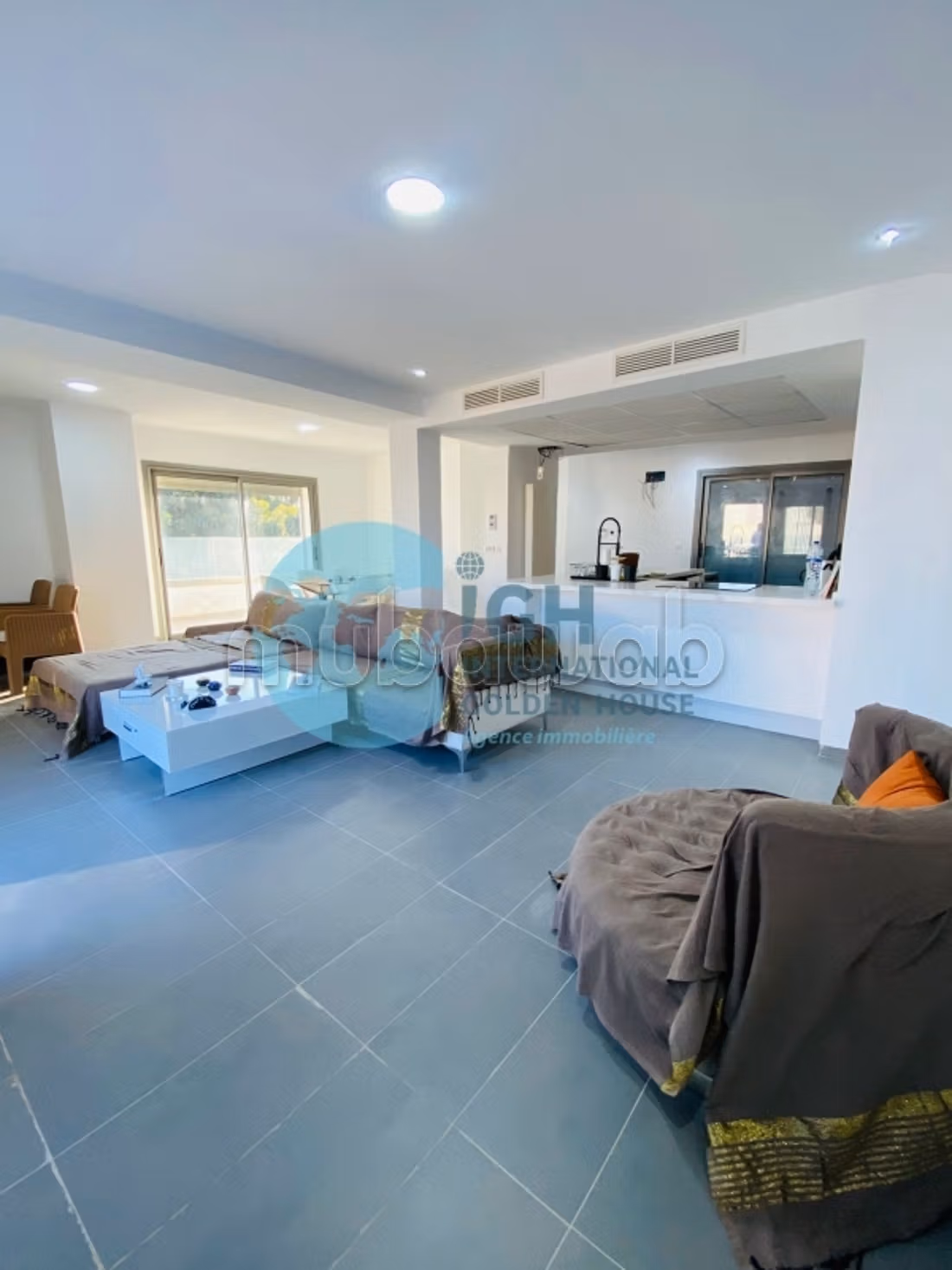 For Rent – Superb Apartment S2 Very High Standard