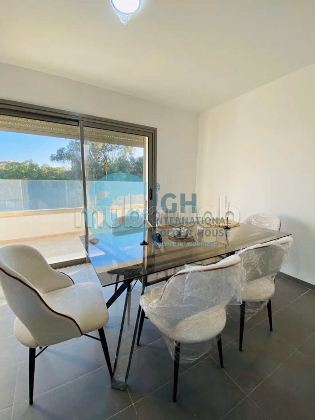 For Rent – Superb Apartment S2 Very High Standard