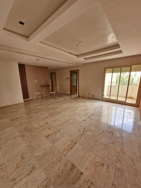 Three-bedroom apartment for rent in California