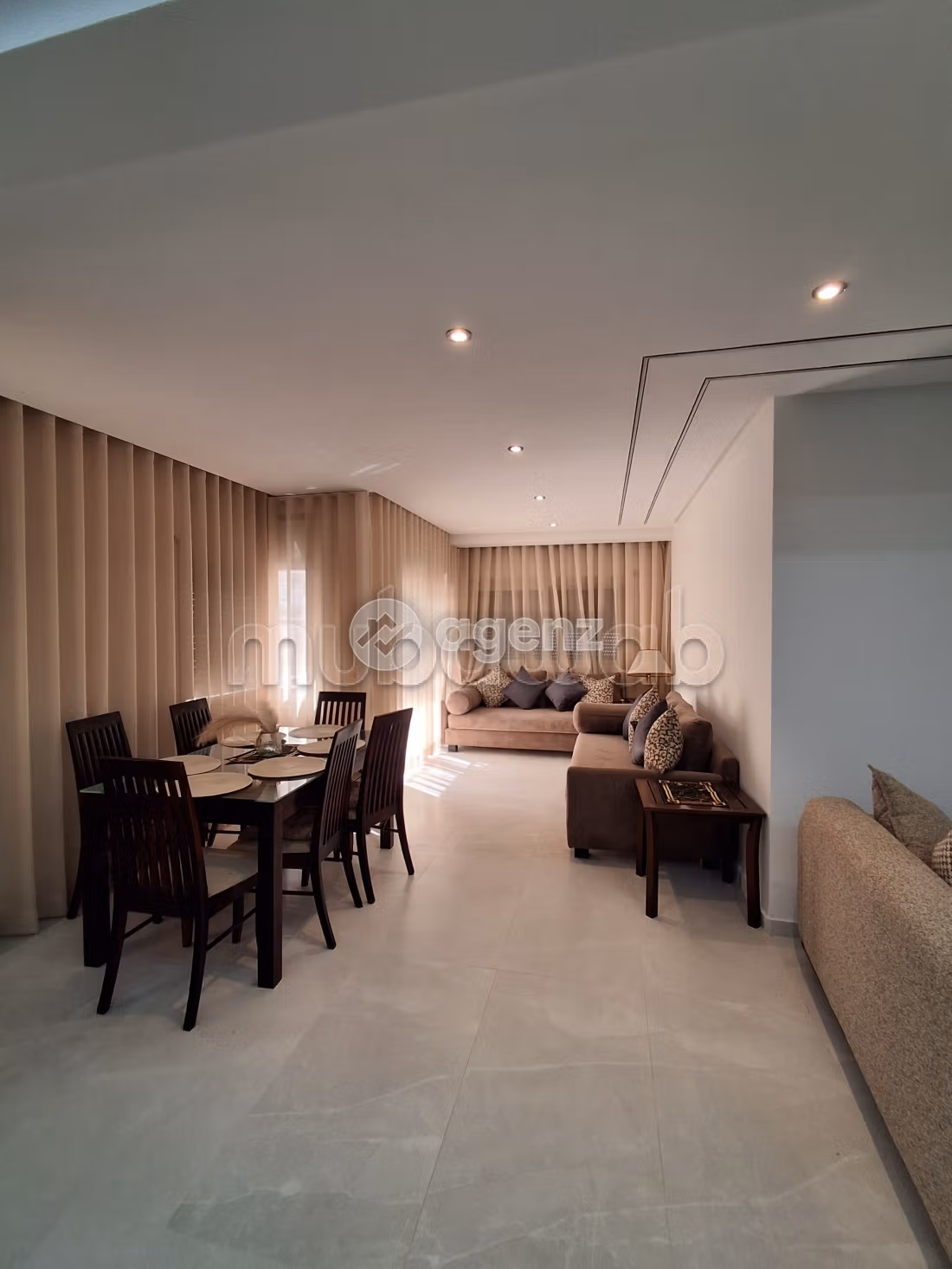 Appartement te huur 200 m², 3 slaapkamers Racine Casablanca