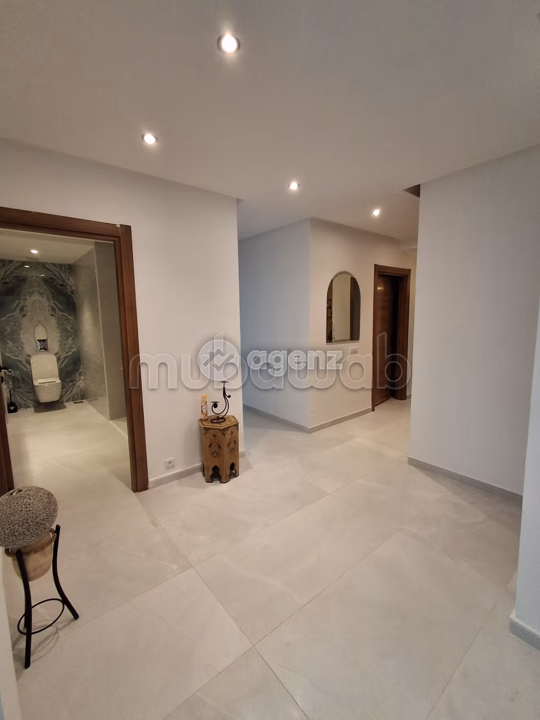 Appartement te huur 200 m², 3 slaapkamers Racine Casablanca