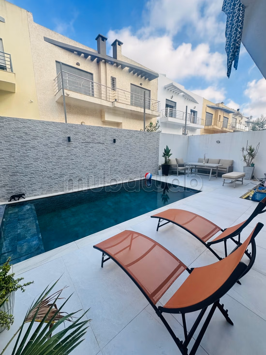 In Vendita – Magnifica Villa con Piscina a Bouskoura – 4.800.000 DH