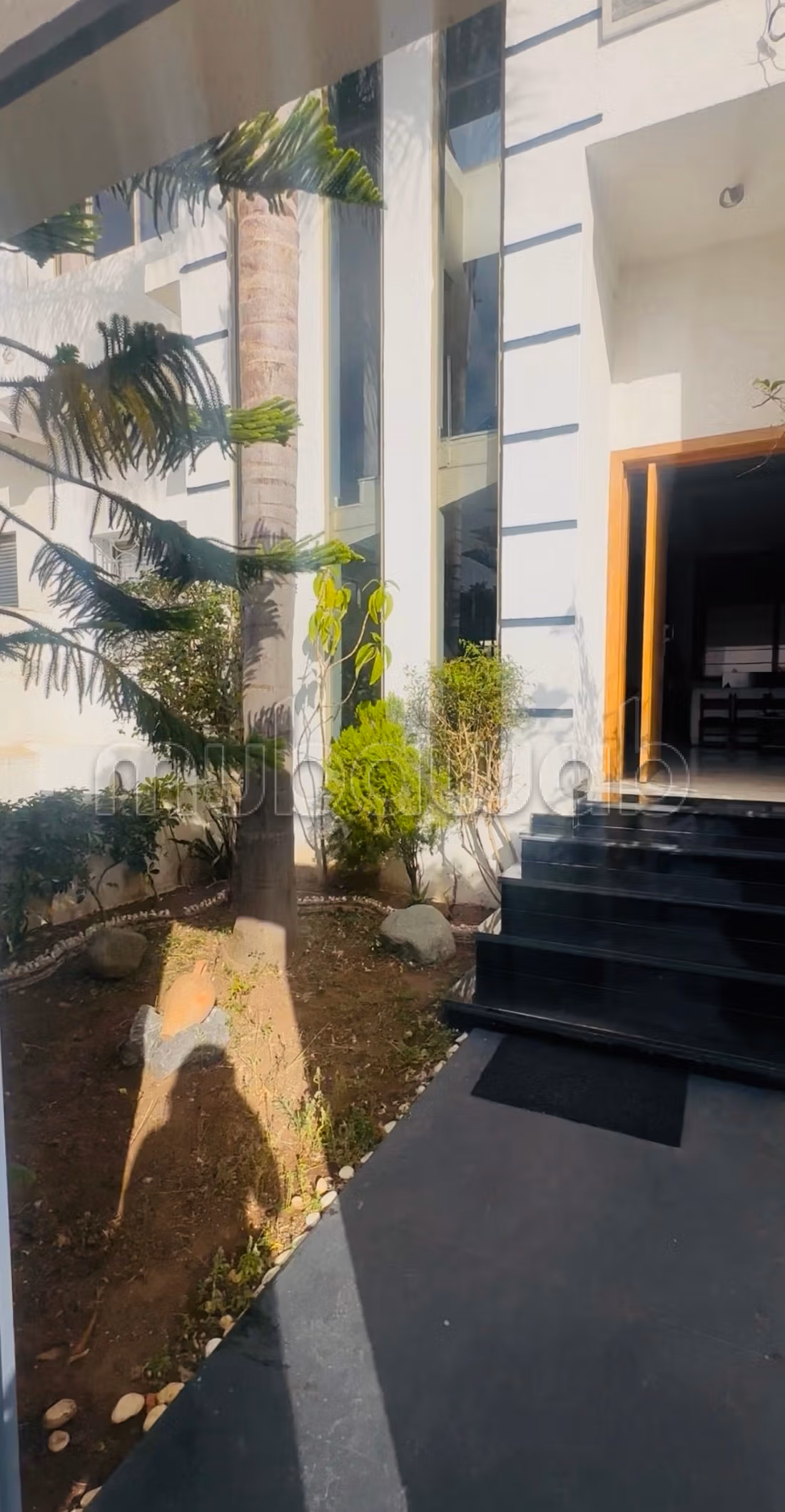 In Vendita – Magnifica Villa con Piscina a Bouskoura – 4.800.000 DH