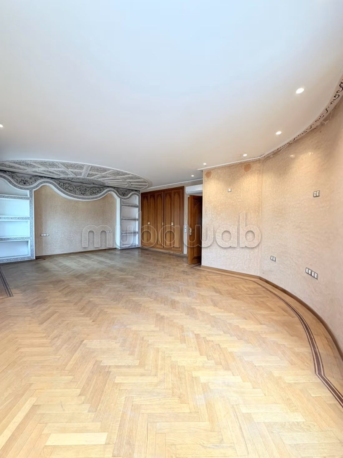 Prachtige villa te koop in Val Fleuri
