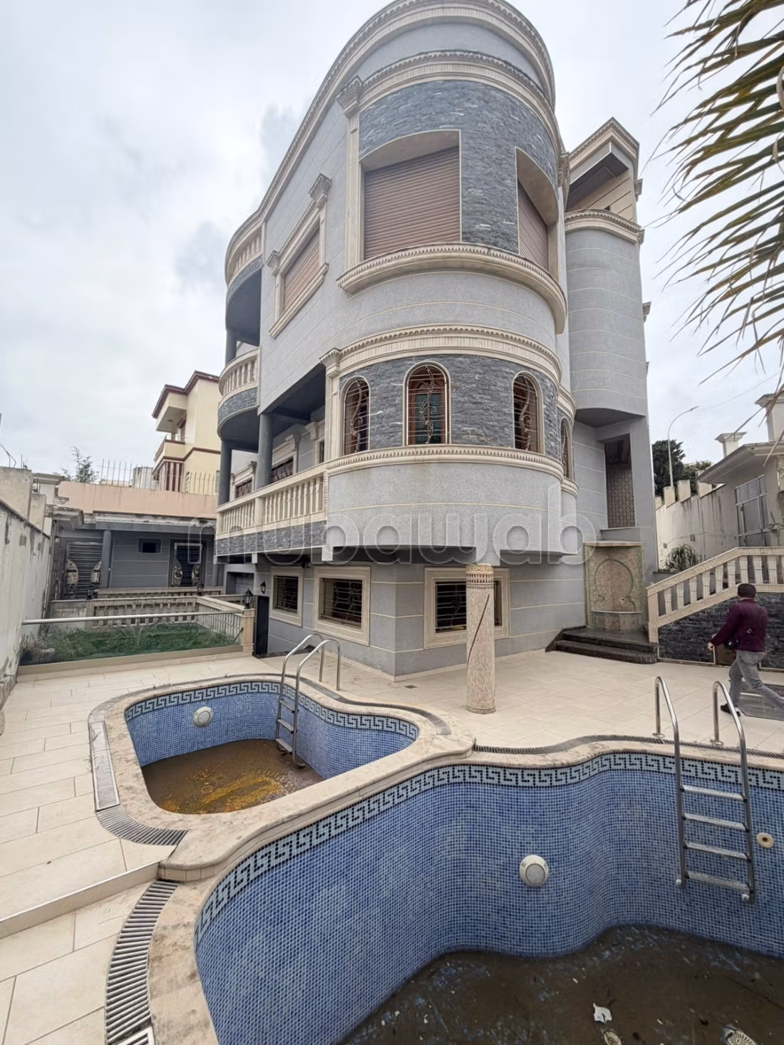 Prachtige villa te koop in Val Fleuri