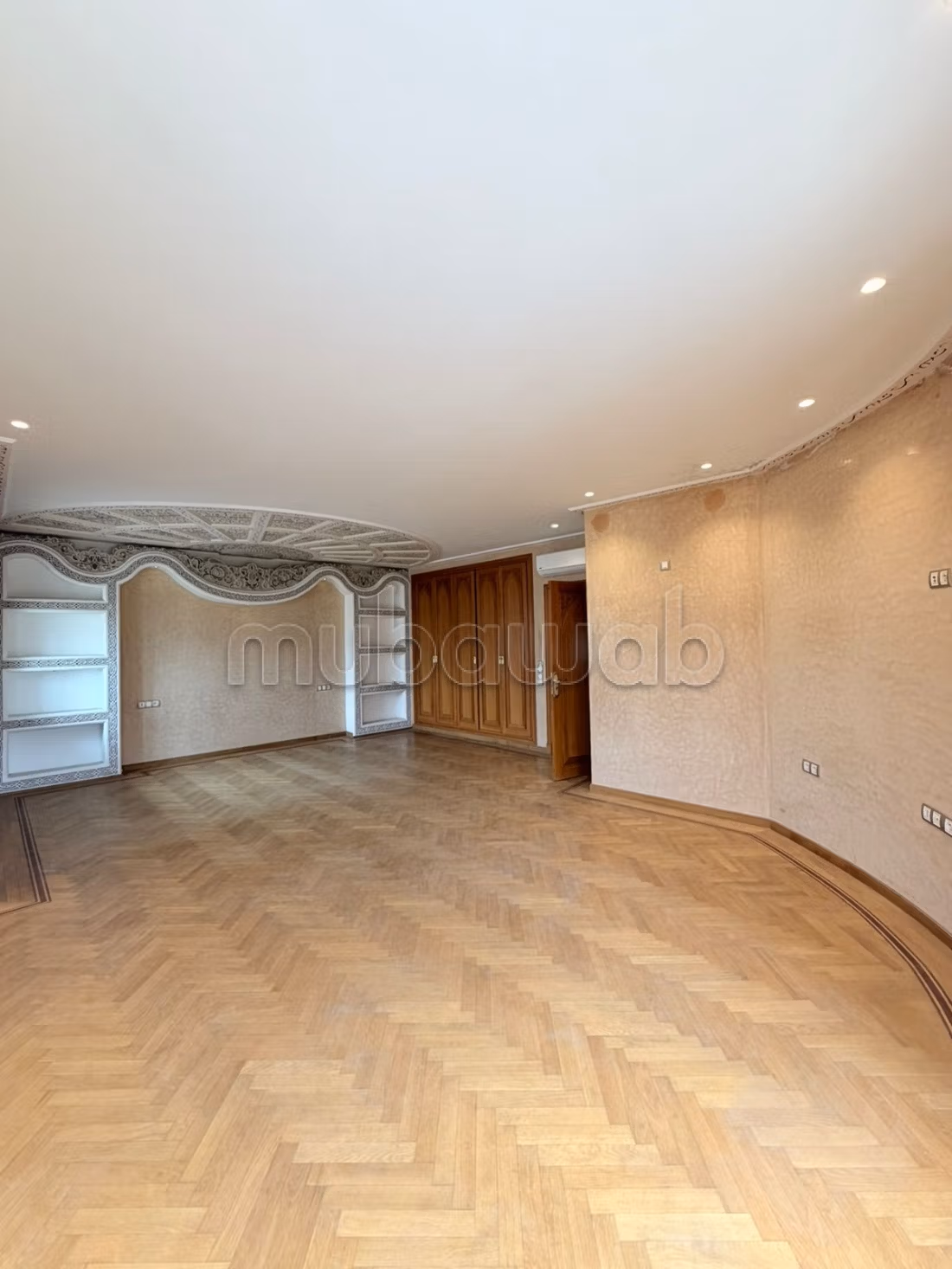 Prachtige villa te koop in Val Fleuri