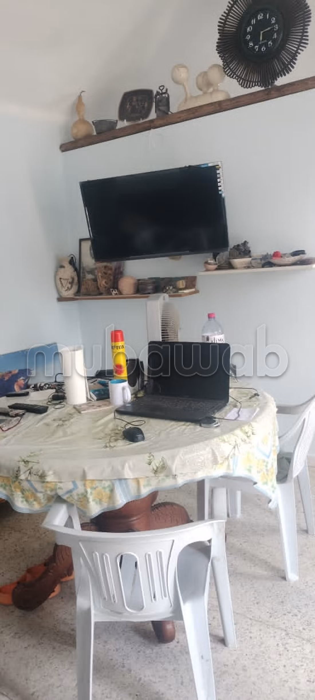 House with a studio and pool