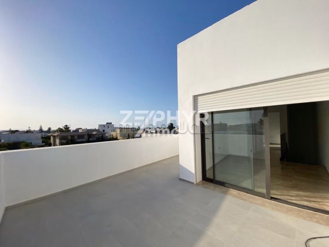 À vendre Somptueuse villa jumelée moderne à la Soukra