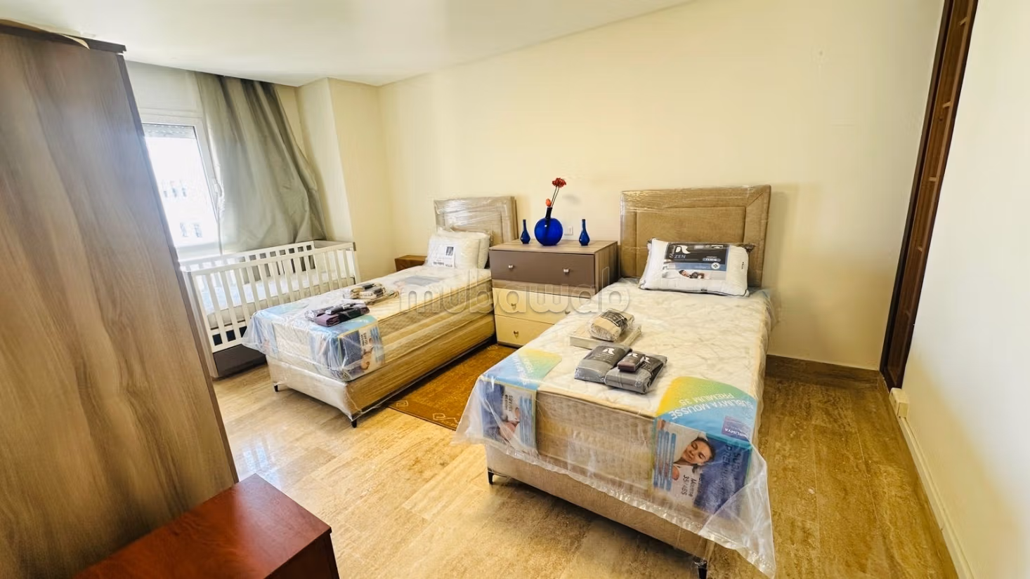 Superbe Appartement de 180 m² avec Bureau à Louer à Hay Riad — 2