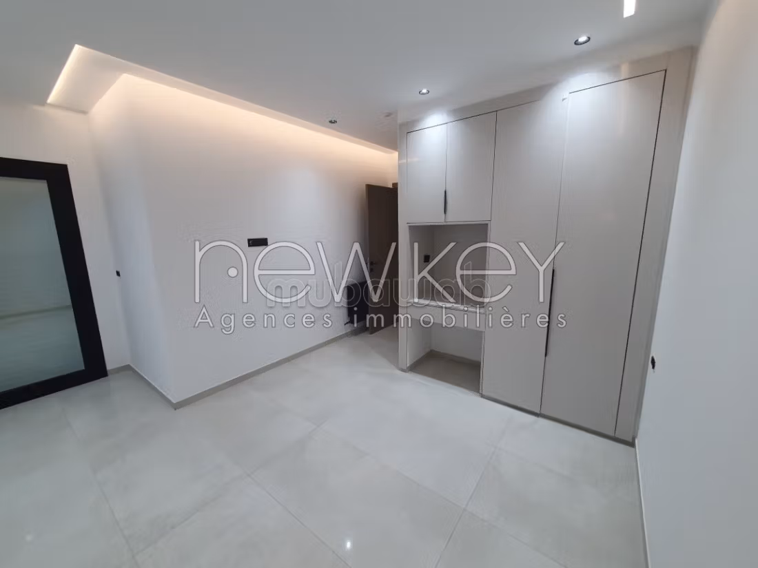 Appartement S2 à vendre à La Soukra
