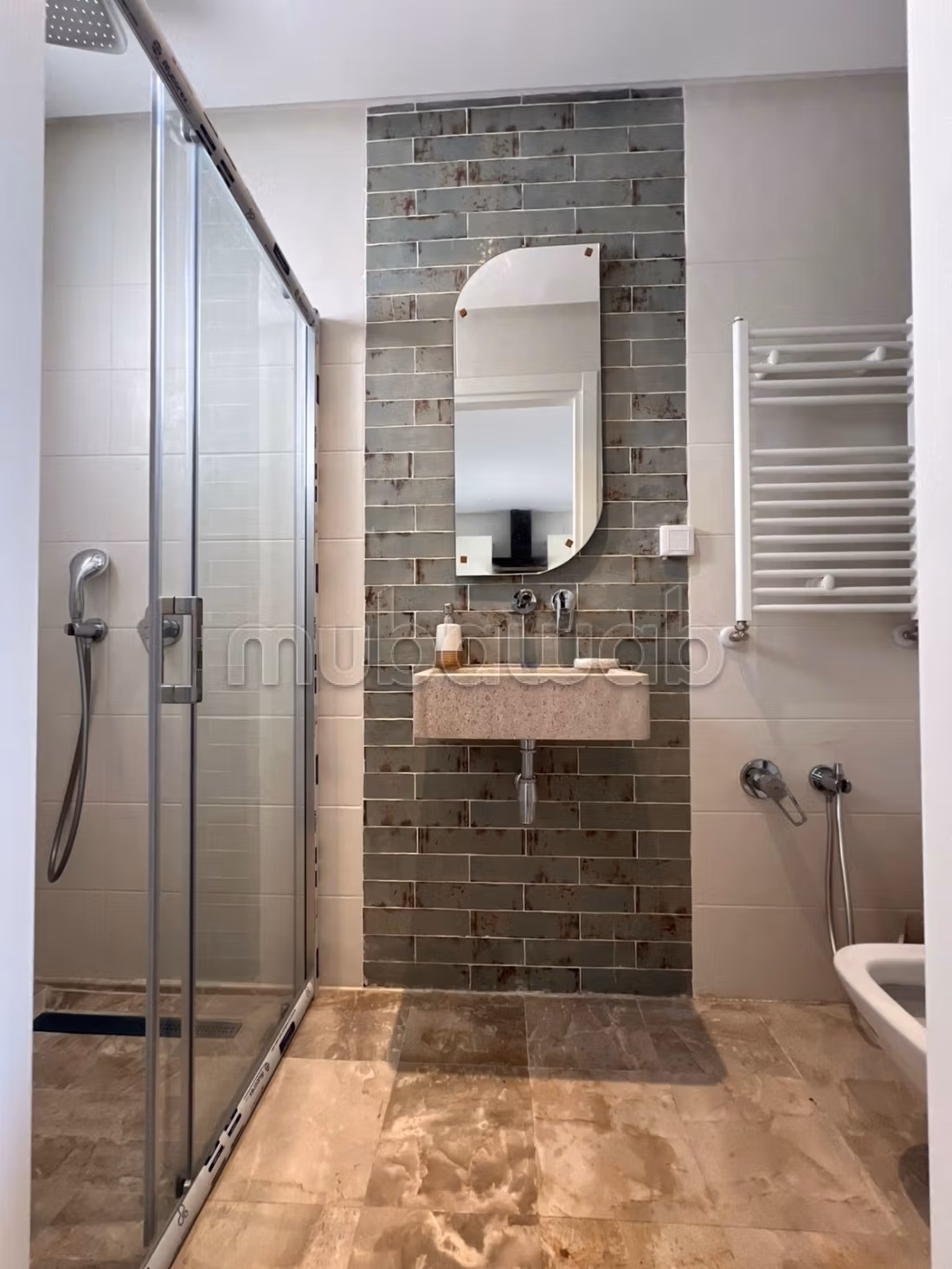 Duplex con piscina di alto livello a Kelibia