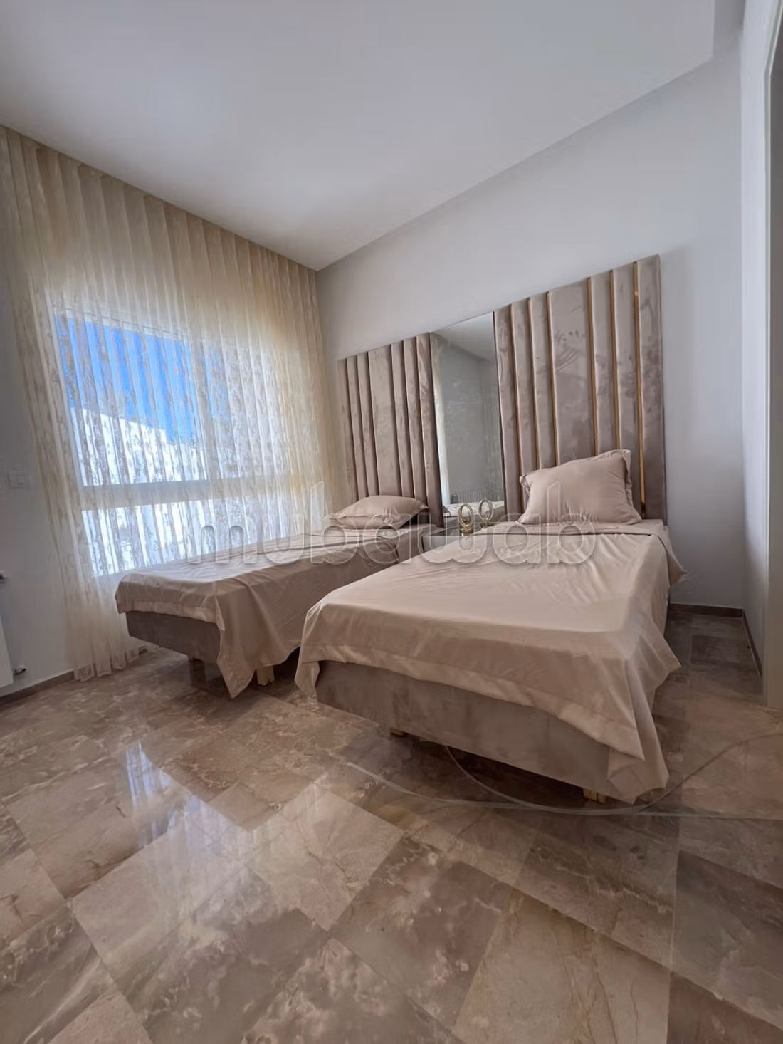 Duplex con piscina di alto livello a Kelibia