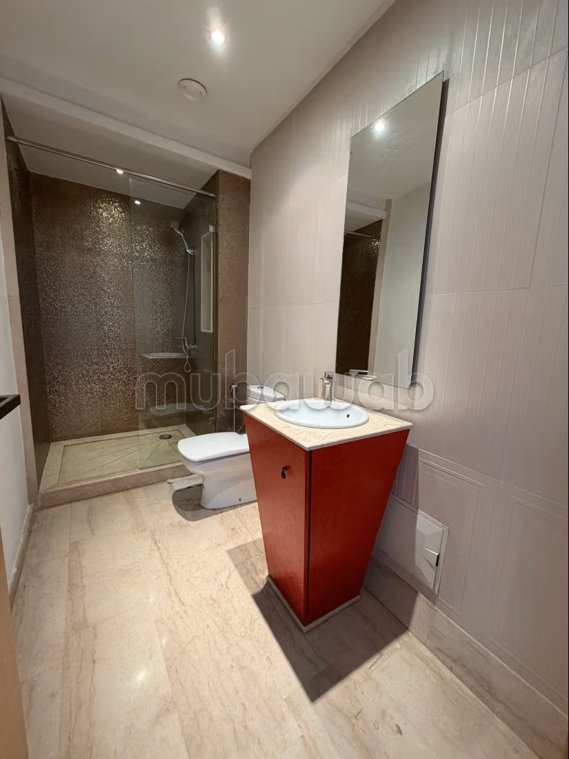 À vendre Magnifique appartement spacieux — 3