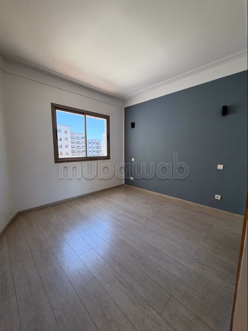 À vendre Magnifique appartement spacieux — 4