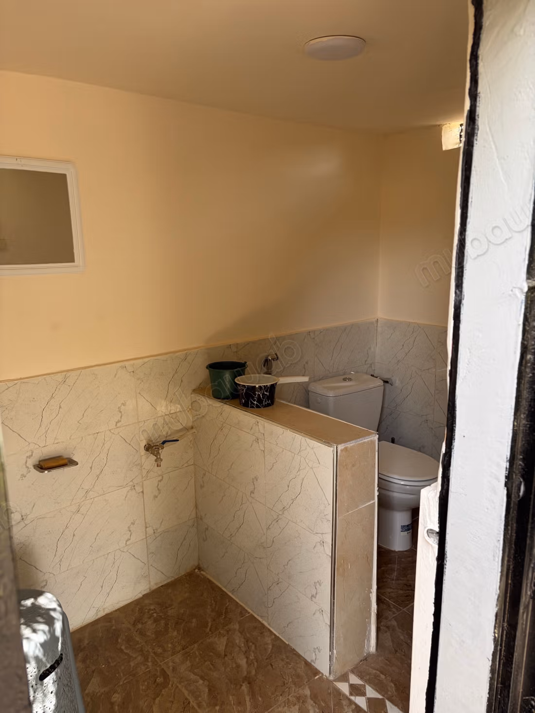 Ferme à vendre sur la Route de Sefrou. Surface de 13000 m². Quartier protégé
