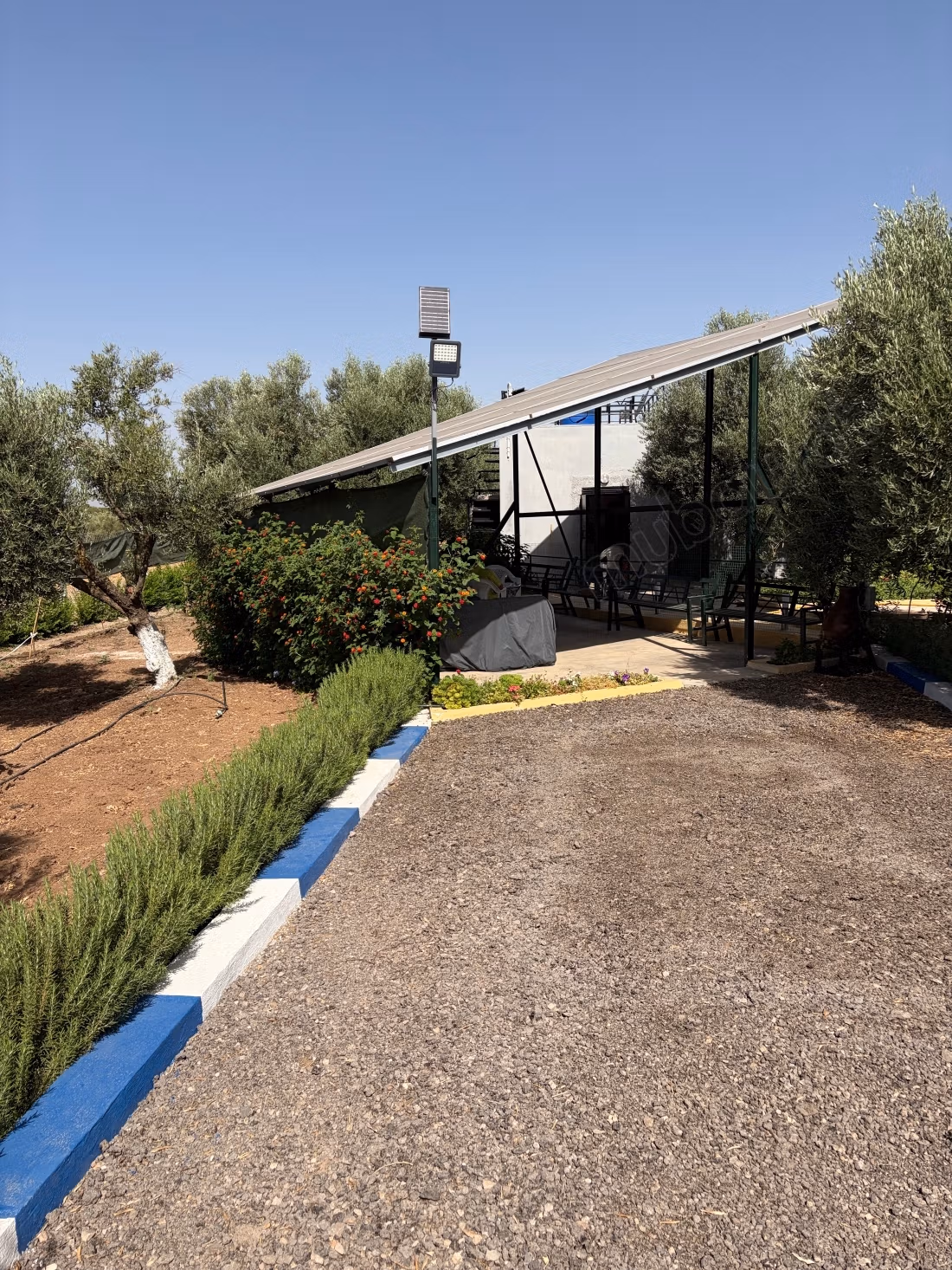 Ferme à vendre sur la Route de Sefrou. Surface de 13000 m². Quartier protégé