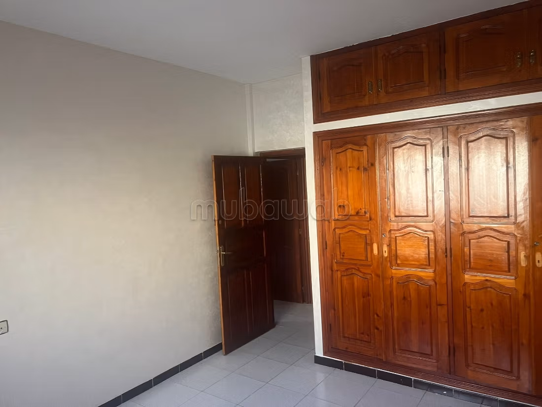 Apartamento en venta en Hay Rahma. 4 habitaciones. Puerta blindada