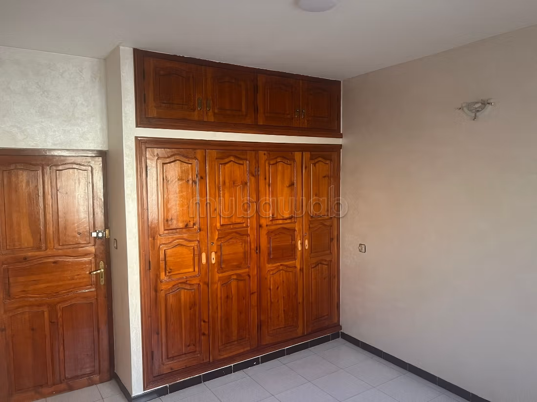 Apartamento en venta en Hay Rahma. 4 habitaciones. Puerta blindada