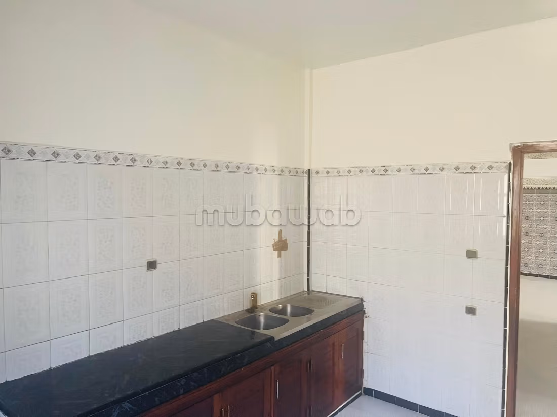 Apartamento en venta en Hay Rahma. 4 habitaciones. Puerta blindada