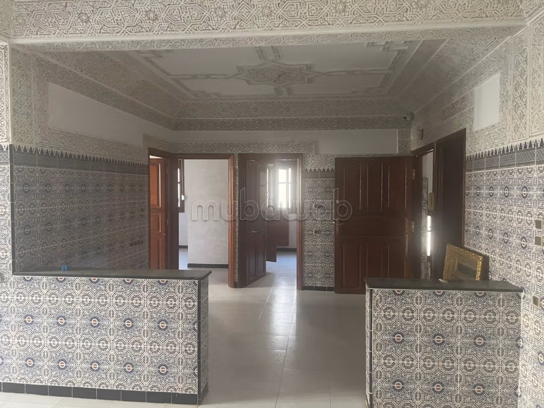 Apartamento en venta en Hay Rahma. 4 habitaciones. Puerta blindada