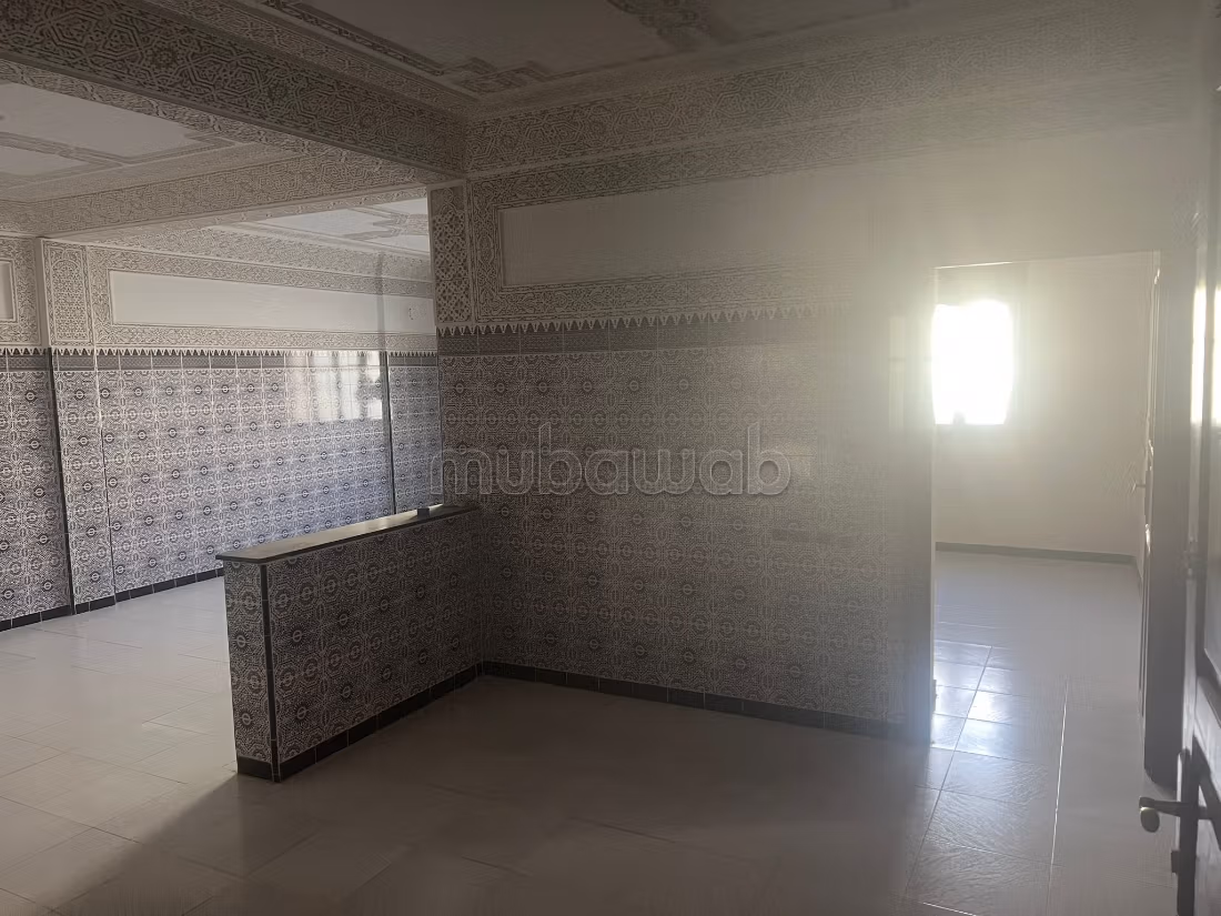 Apartamento en venta en Hay Rahma. 4 habitaciones. Puerta blindada
