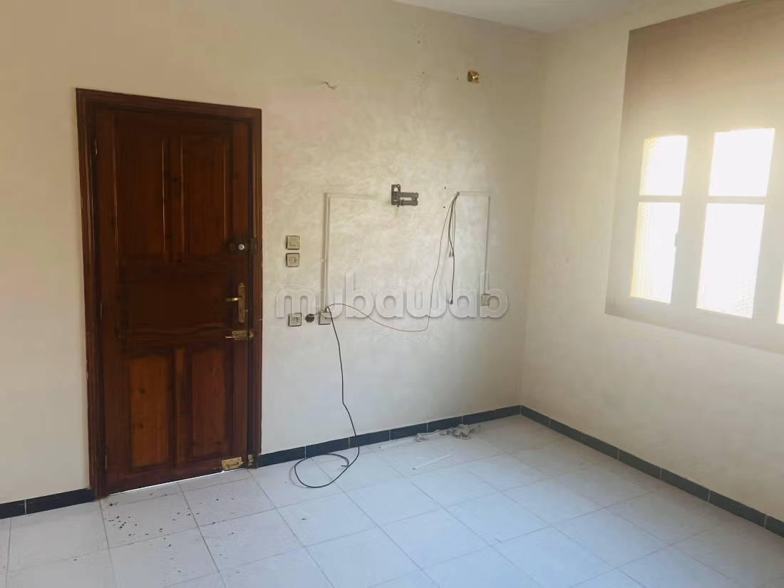 Apartamento en venta en Hay Rahma. 4 habitaciones. Puerta blindada