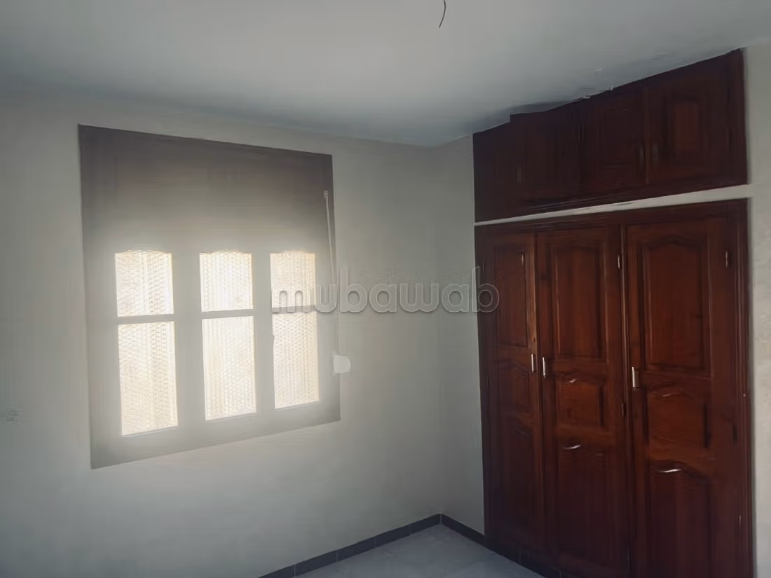 Apartamento en venta en Hay Rahma. 4 habitaciones. Puerta blindada