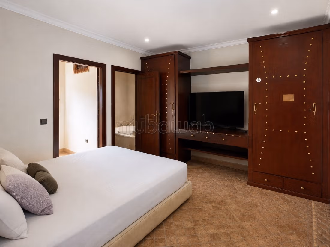 Villa 4 Chambres & Dépendance Résidence Fermée