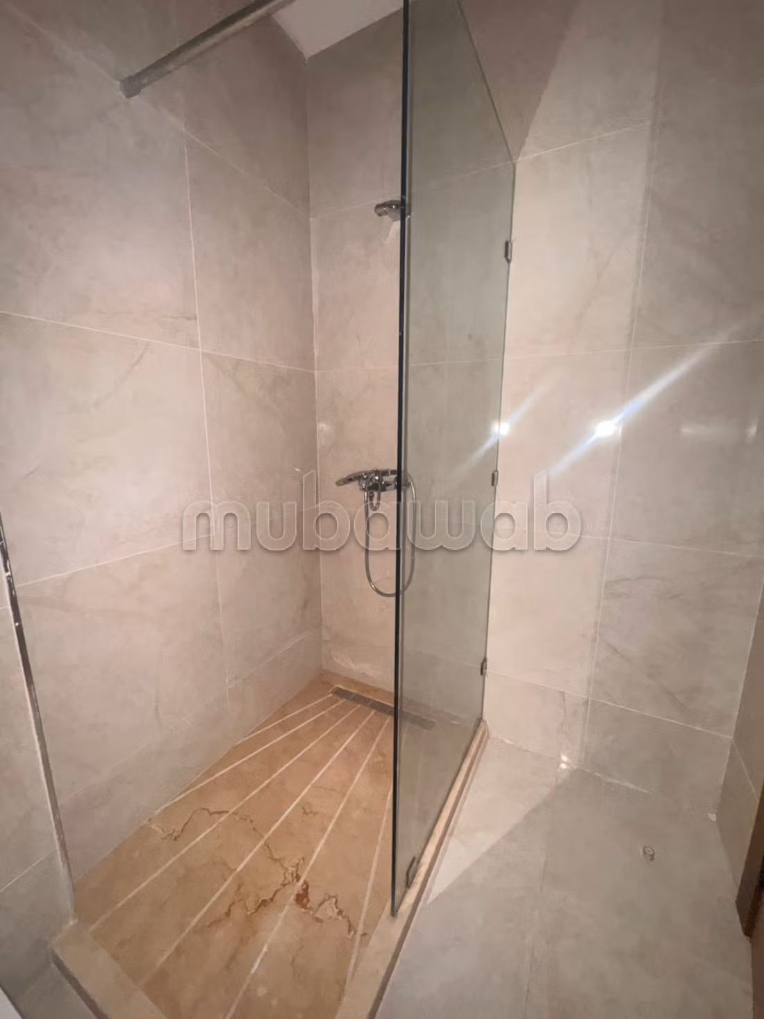 Apartment for rent, high standard empty Marjane