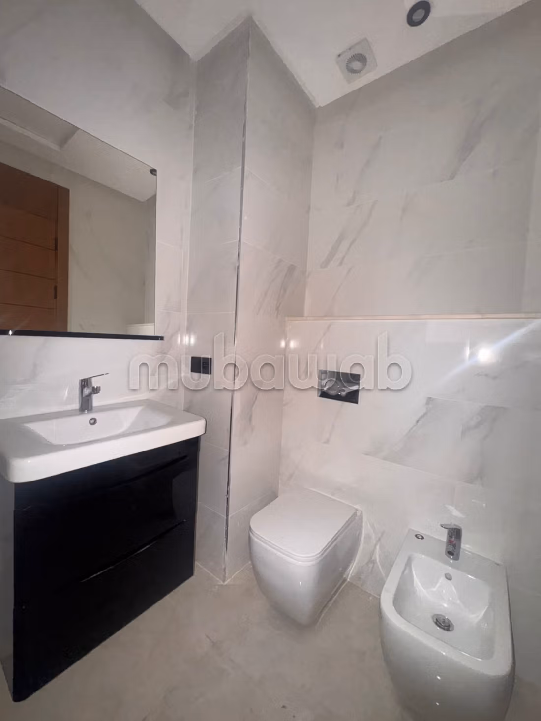 Apartment for rent, high standard empty Marjane