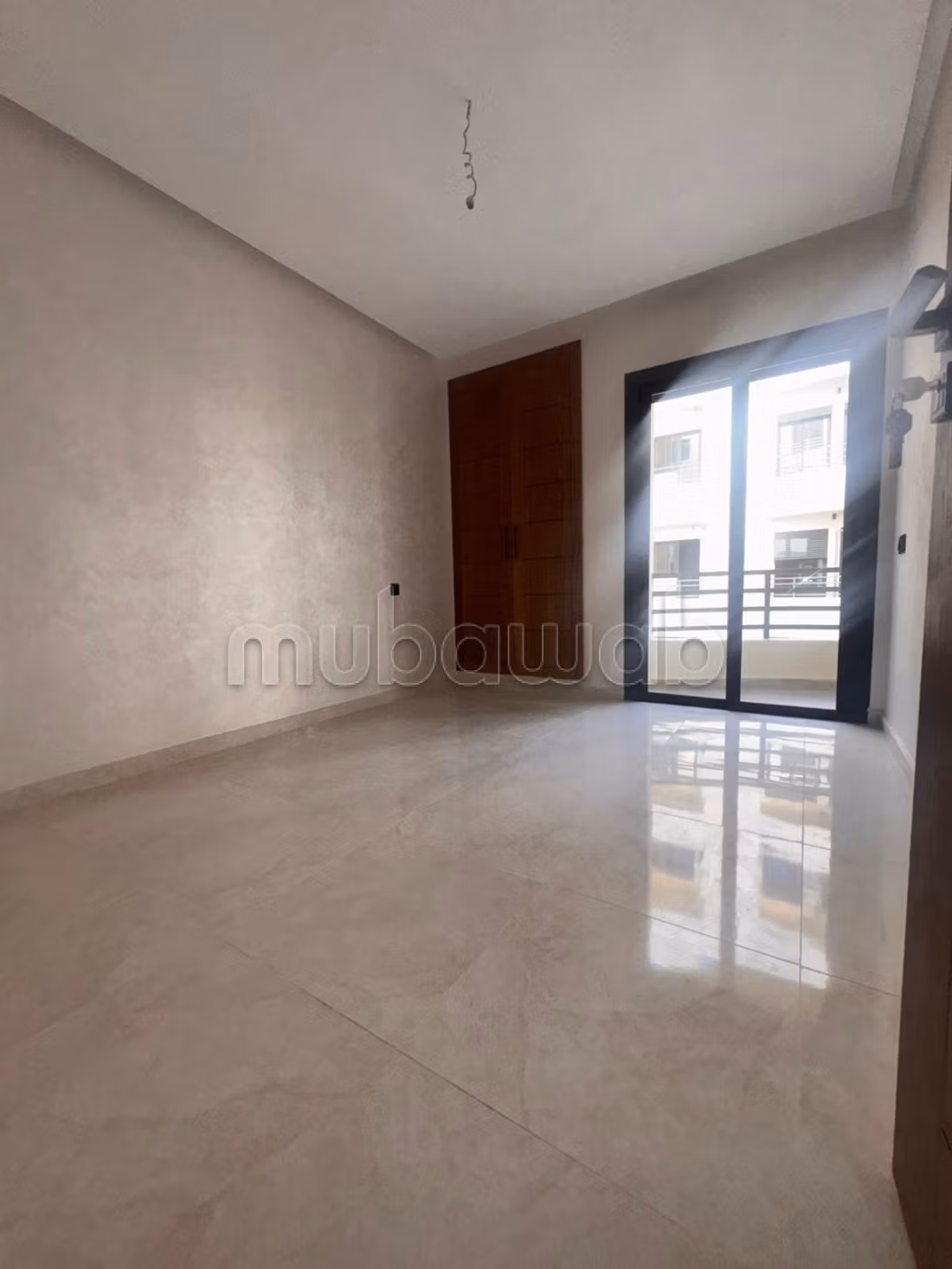 Apartment for rent, high standard empty Marjane