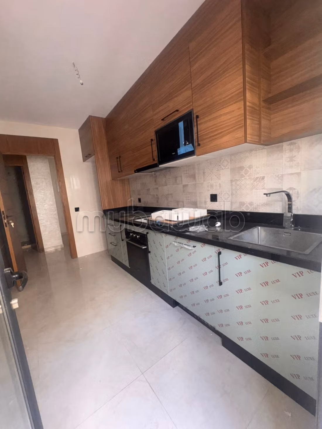 Apartment for rent, high standard empty Marjane