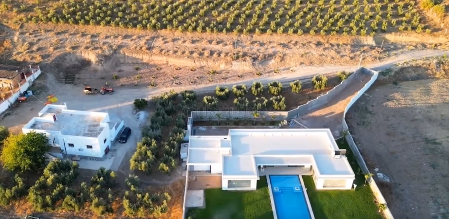 Equipped olive farm with modern villa and swimming pool near Meknes