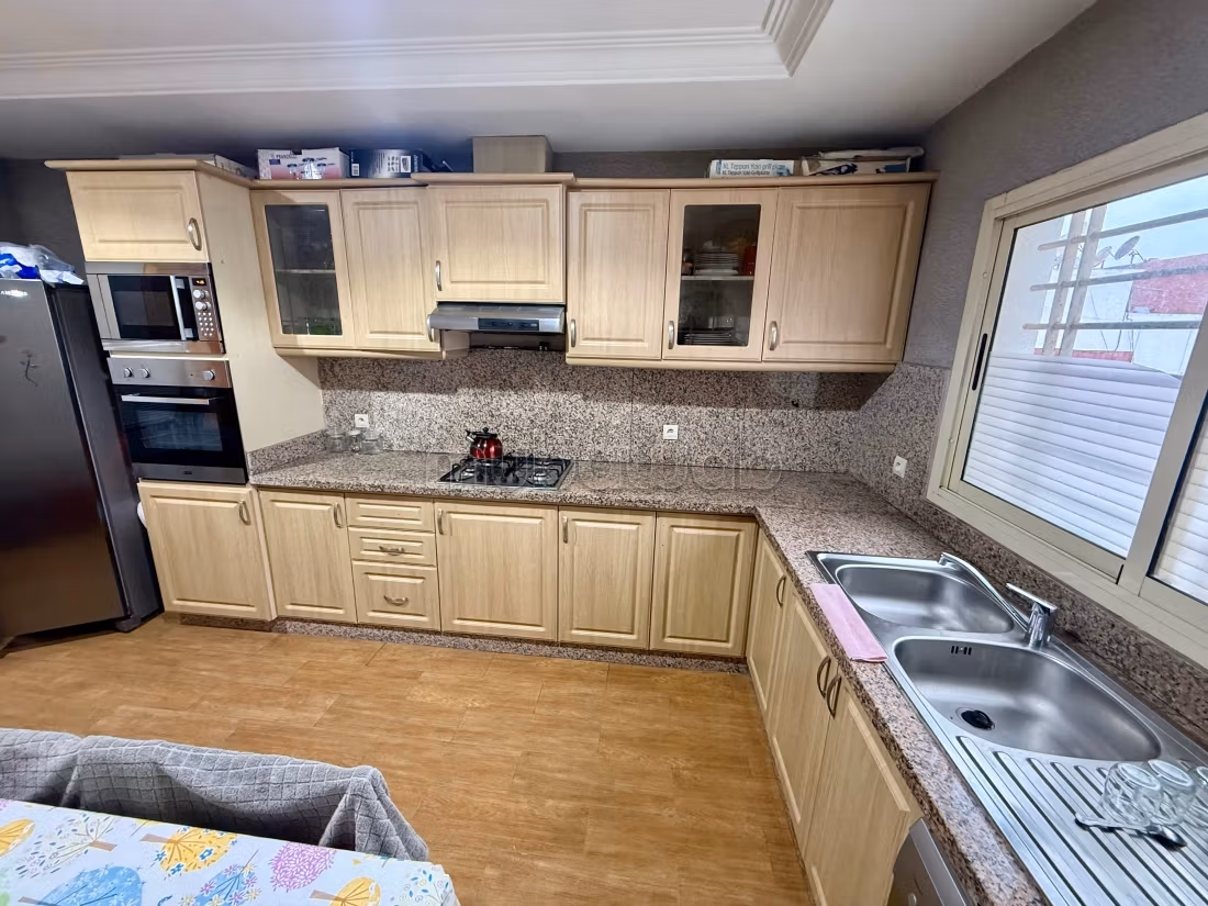 Appartement meublé 3 chambres – Les Hôpitaux — 4