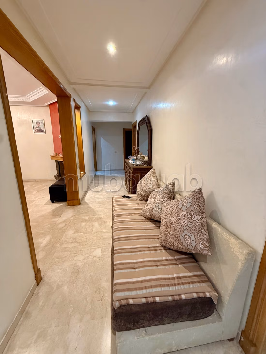 Appartement meublé 3 chambres – Les Hôpitaux — 5
