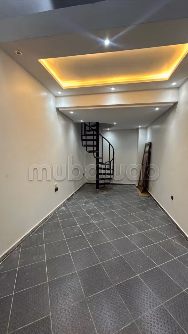 Local Comercial de 27 m² à vendre – Sidi Moumen