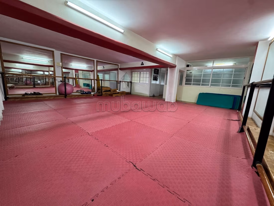 Venta — local comercial 3 niveles — muros únicamente