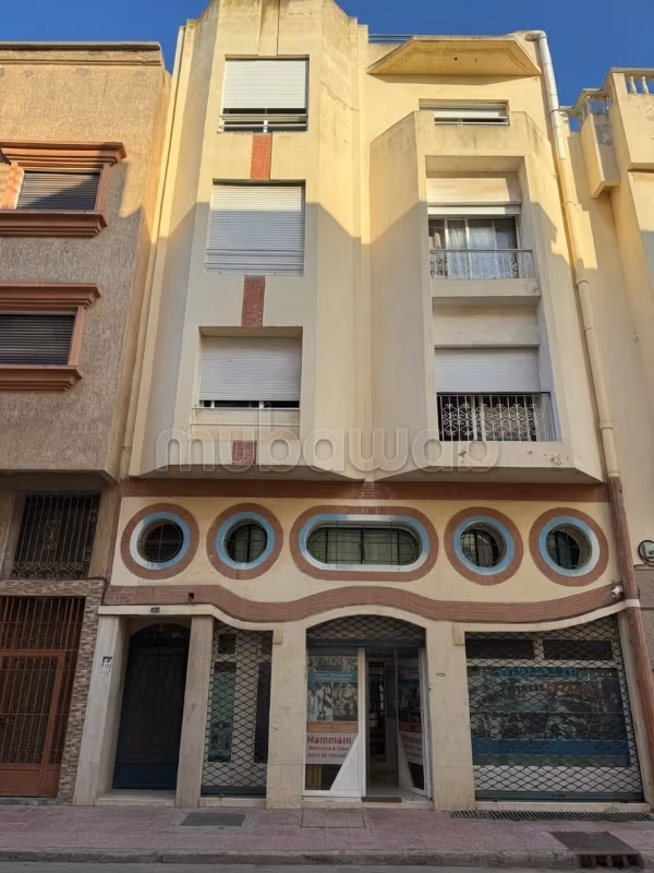 Venta — local comercial 3 niveles — muros únicamente