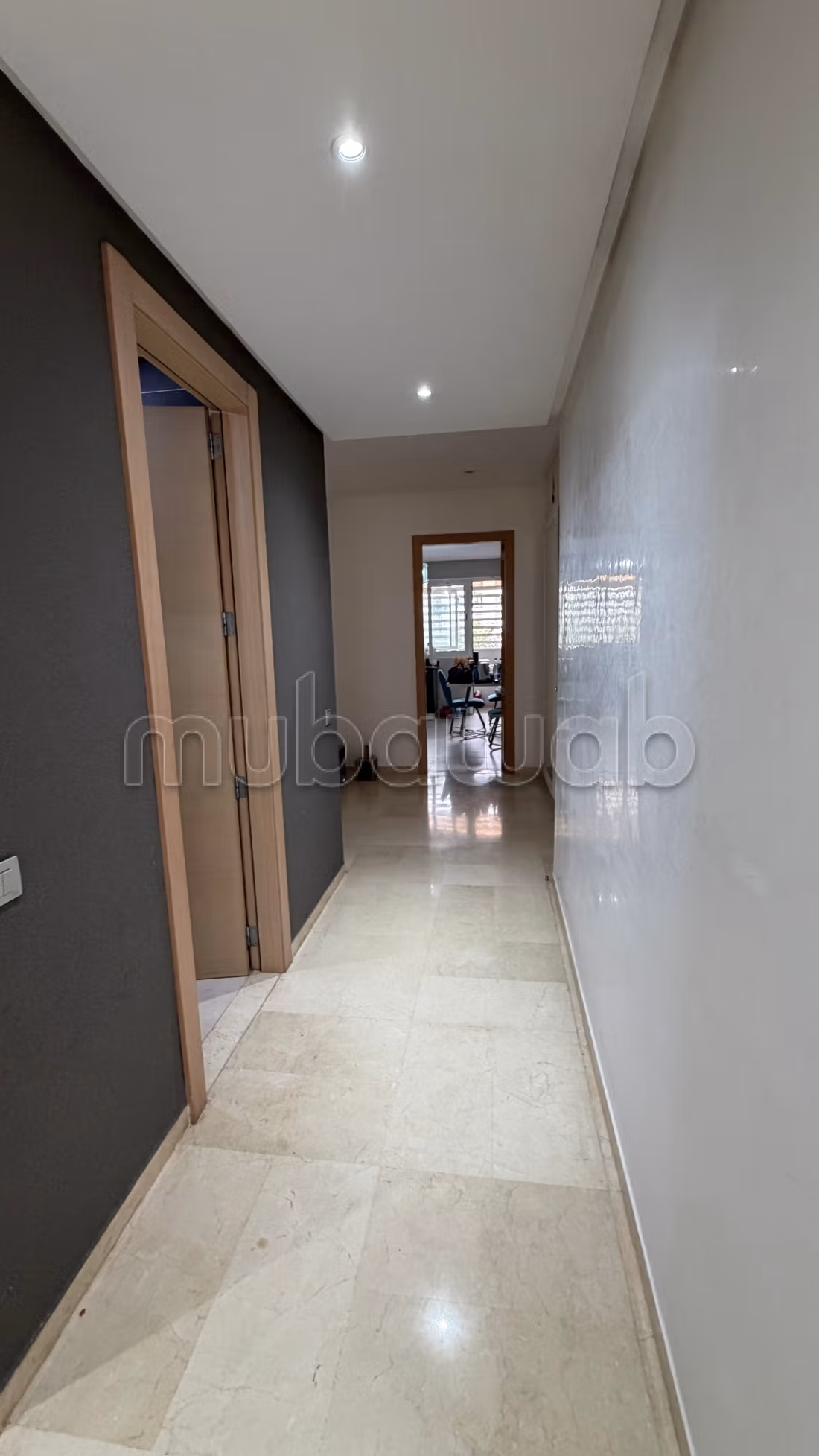 Appartement à vendre à Riyad. 3 chambres. Conciergerie à disposition, système de climatisation — 3