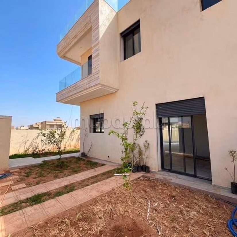 Villa Te Koop van 300.0 m² in Marrakech, Route D'Amizmiz