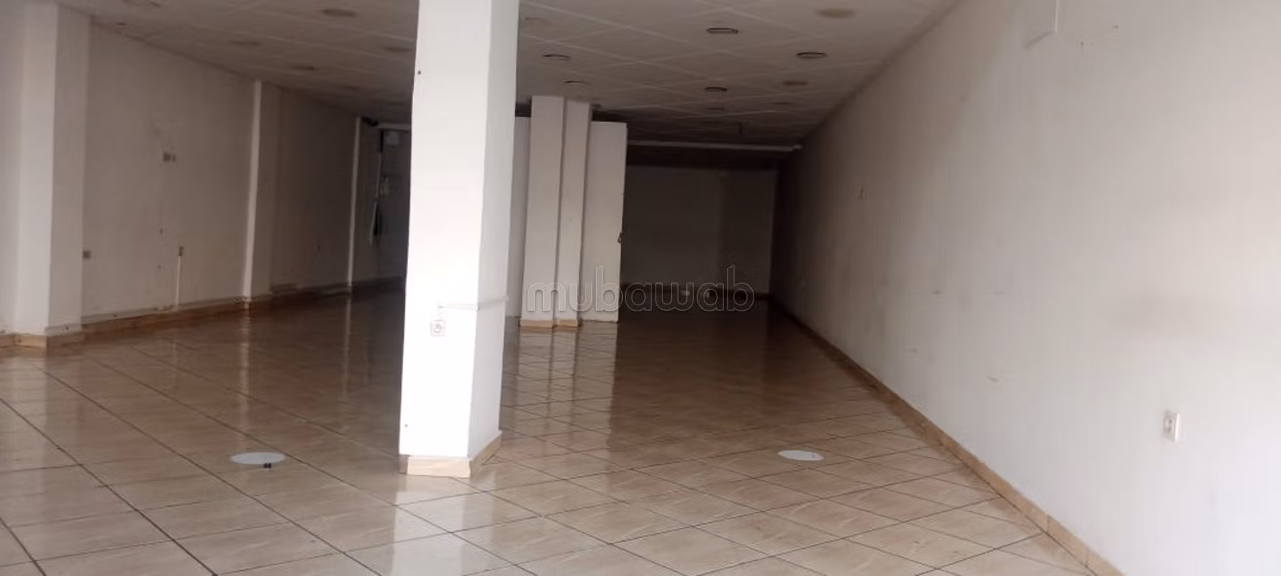 Local comercial en venta en Mister Khouch. Superficie de 300 m²