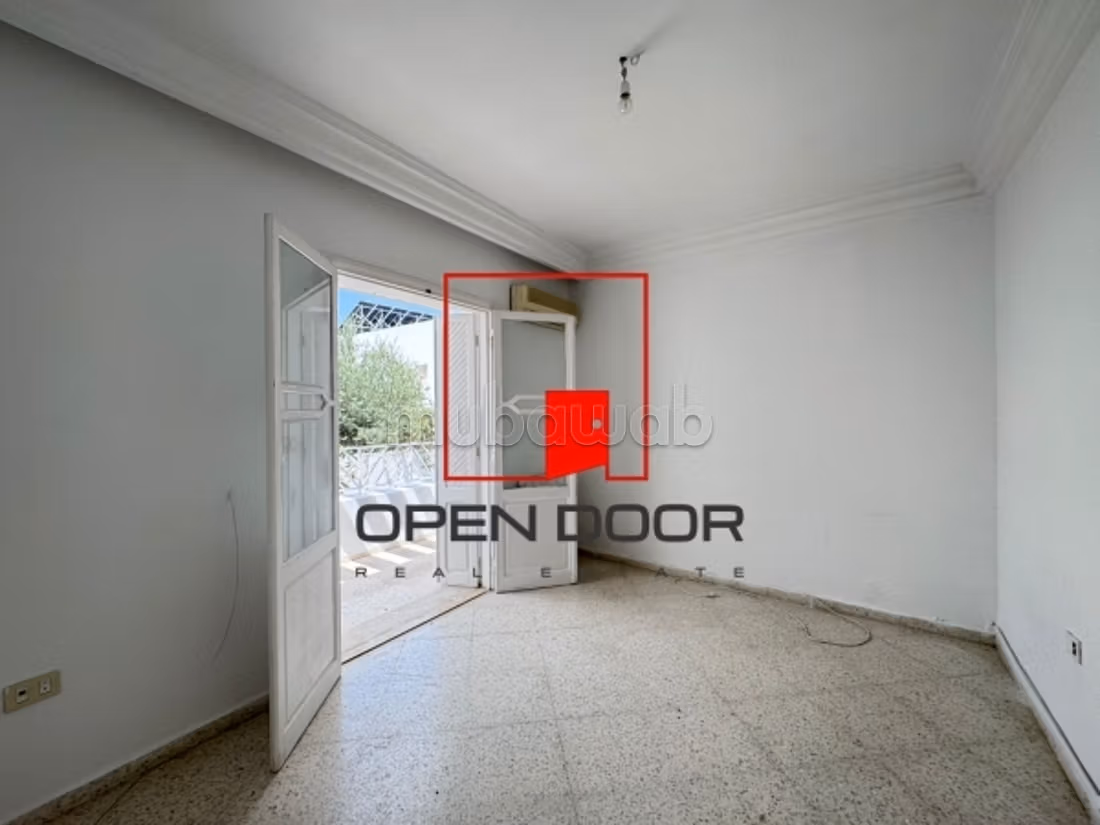 Villa S6 con Piscina e Giardino a Gammarth