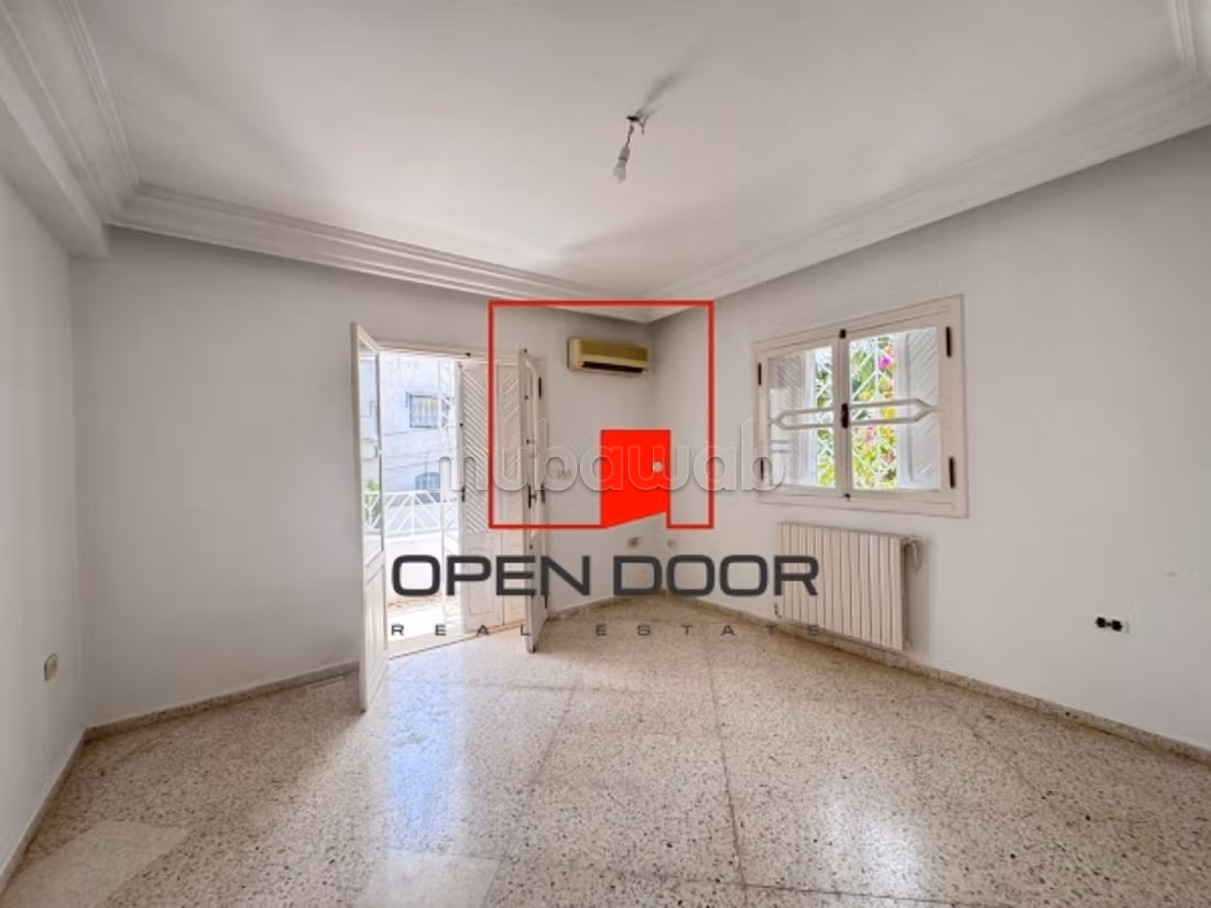 Villa S6 con Piscina e Giardino a Gammarth
