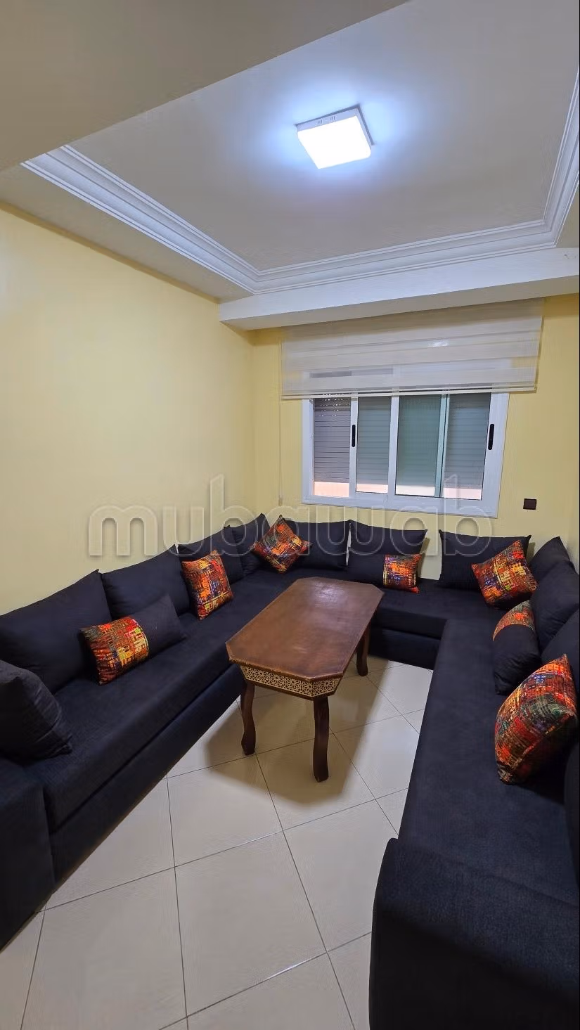 Appartamento molto bello in affitto a M'Diq. Superficie 100 m². Ben arredato