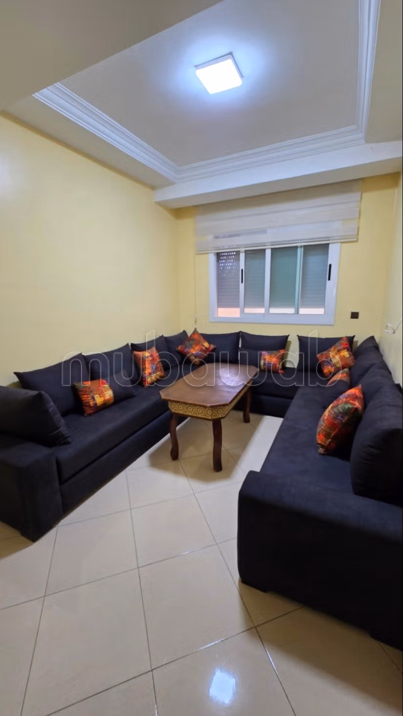Appartamento molto bello in affitto a M'Diq. Superficie 100 m². Ben arredato