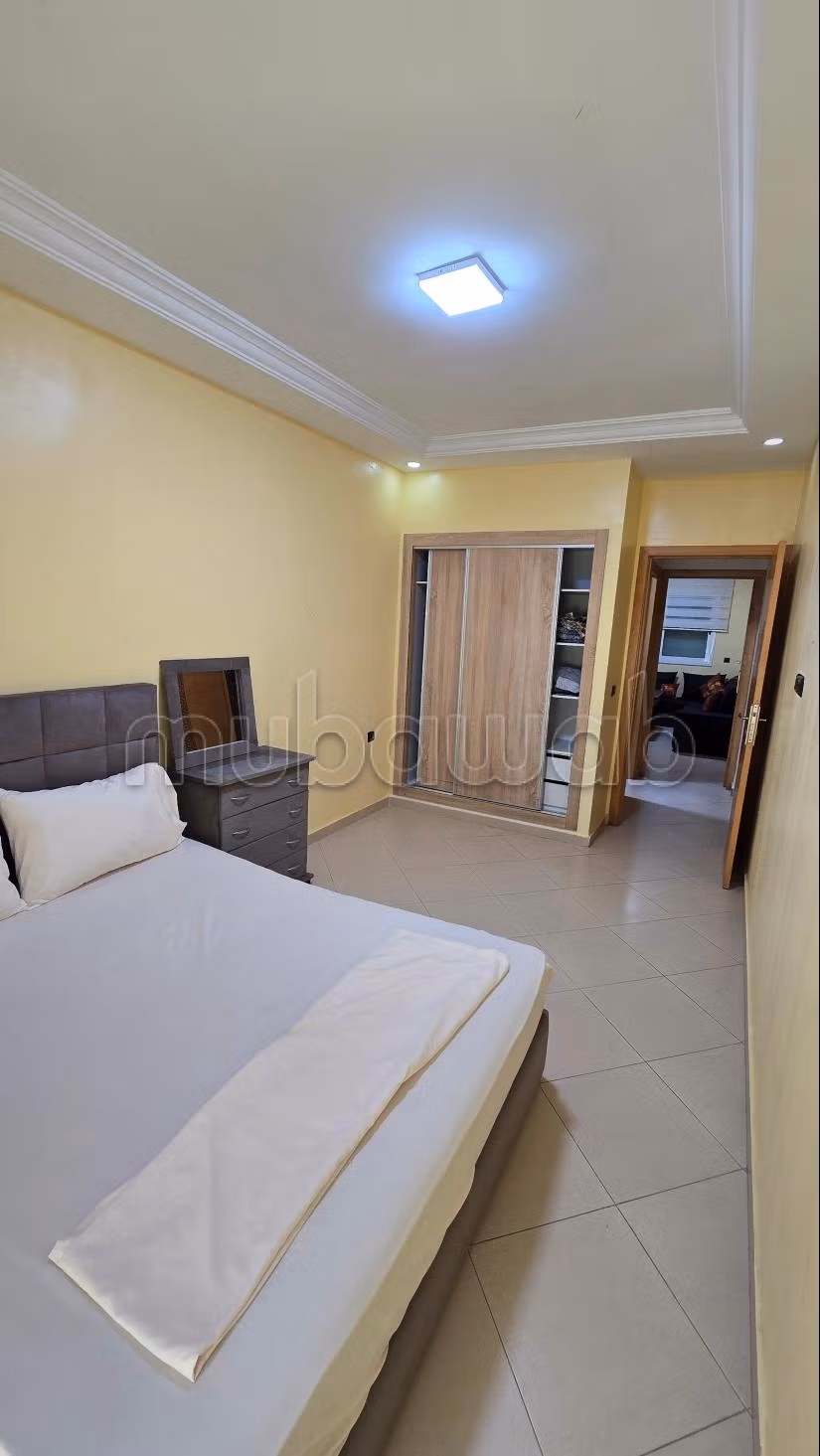 Appartamento molto bello in affitto a M'Diq. Superficie 100 m². Ben arredato