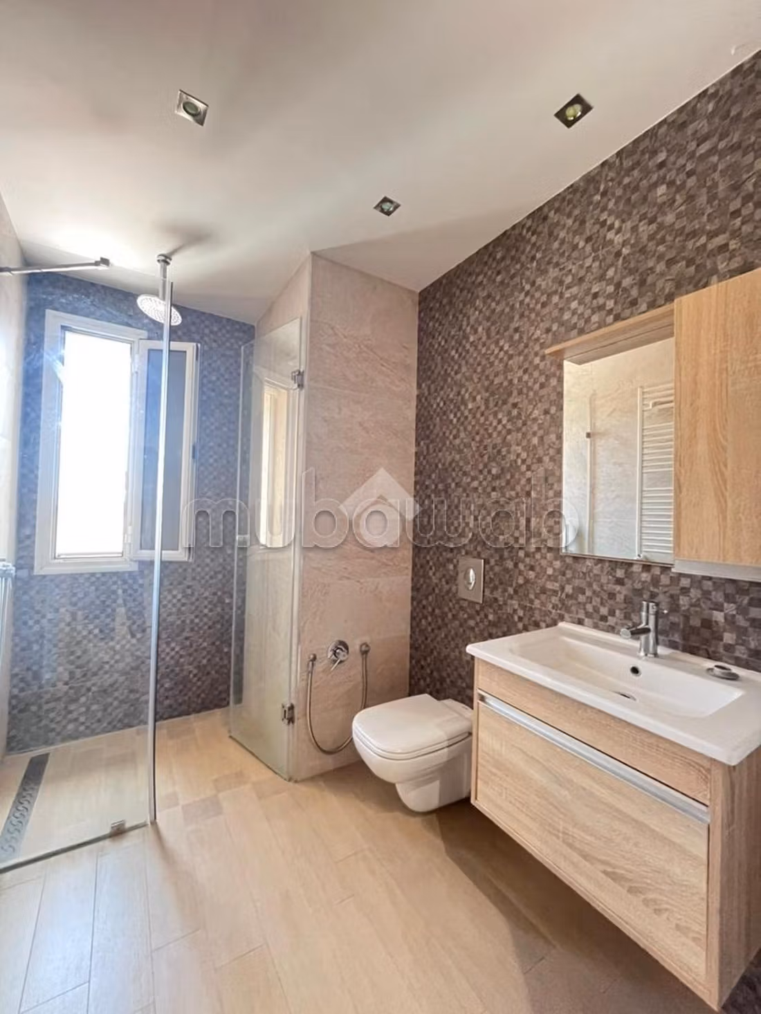 Etage de villa en location