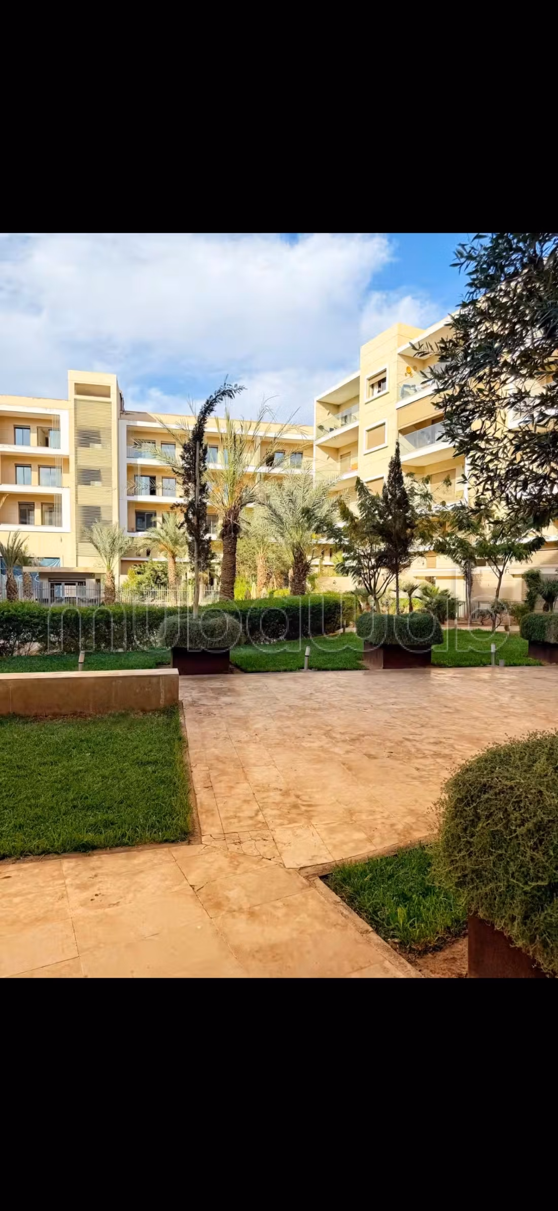 Appartamento arredato, residence chiuso, piscina