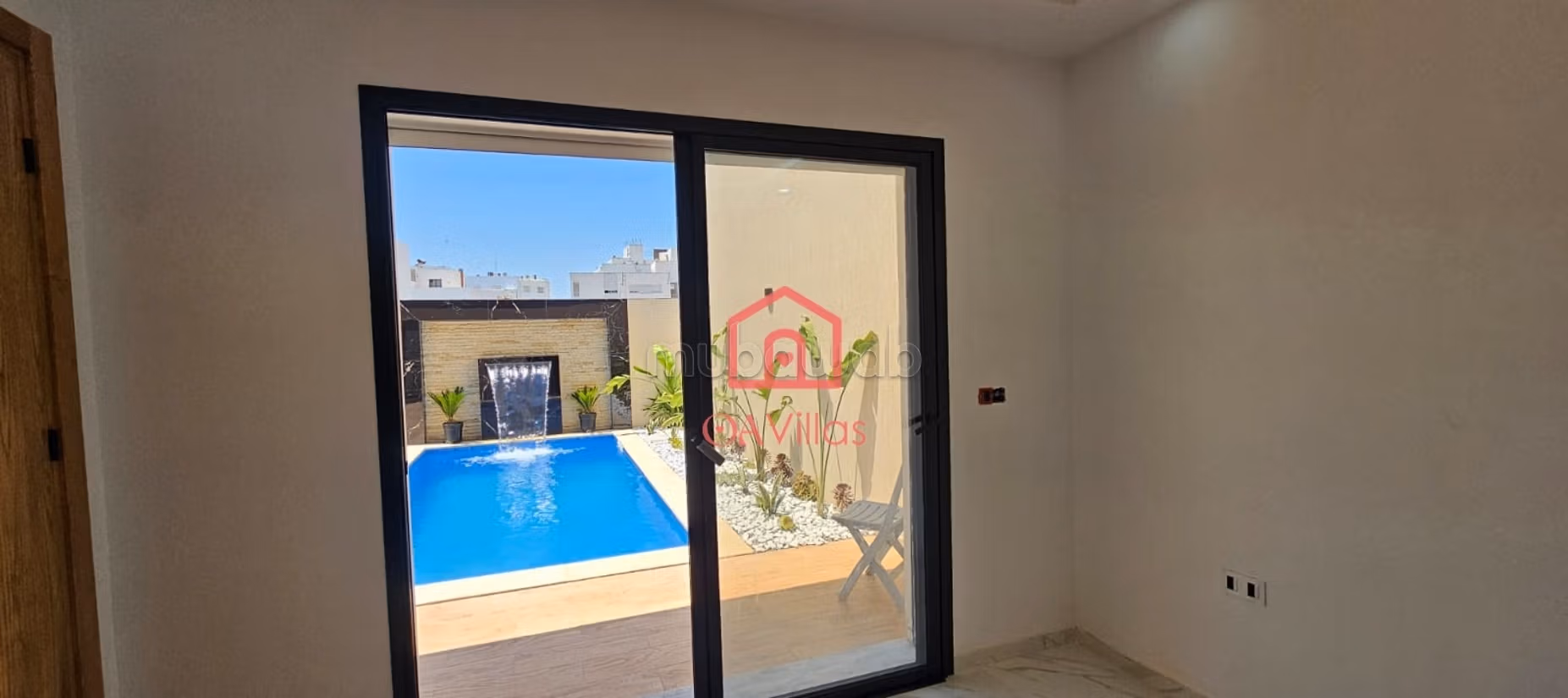 A vendre villa s4 Hammamet zone théâtre